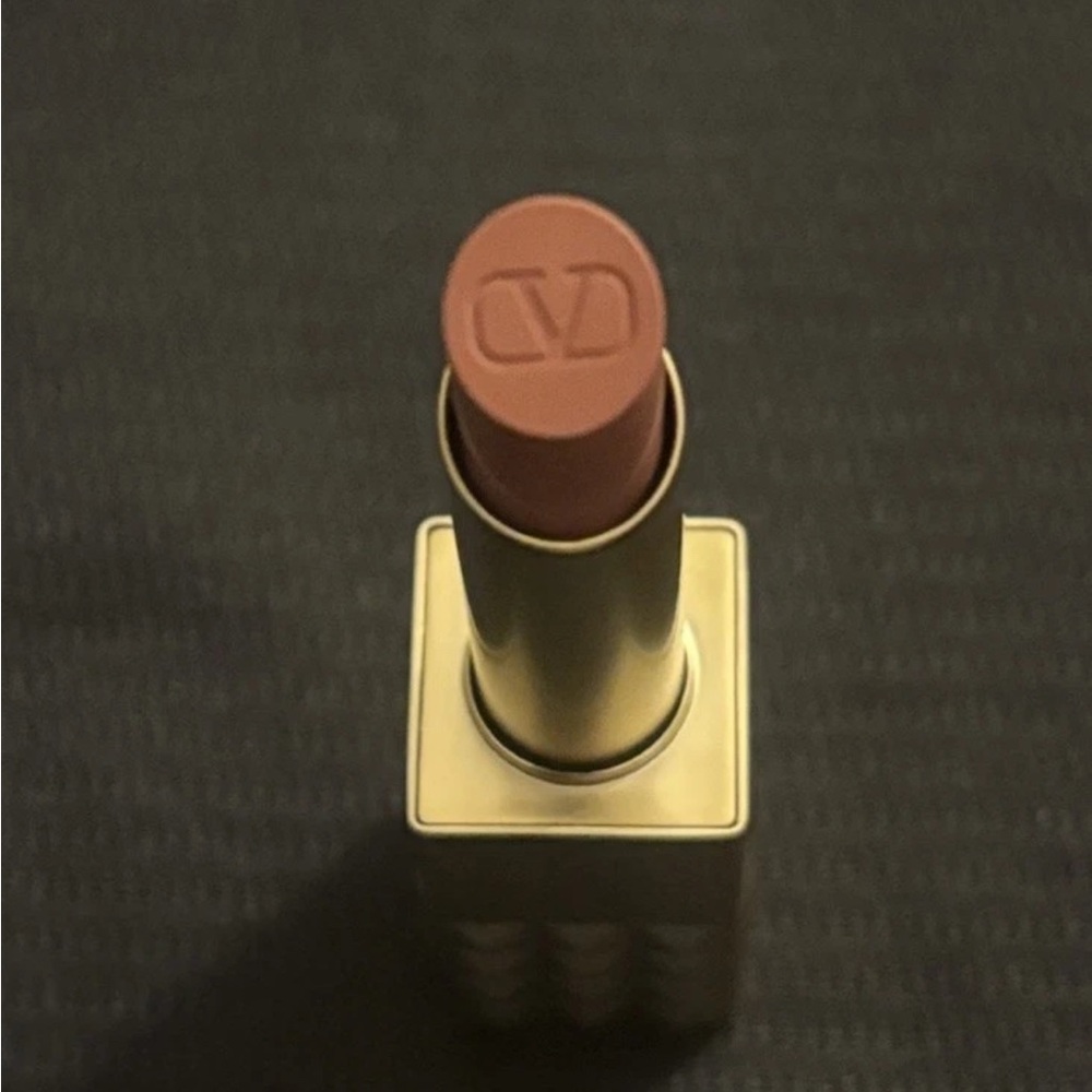 Spike Valentino Buttery Matte Refillable Lipstick 134R Couture In The Streets
